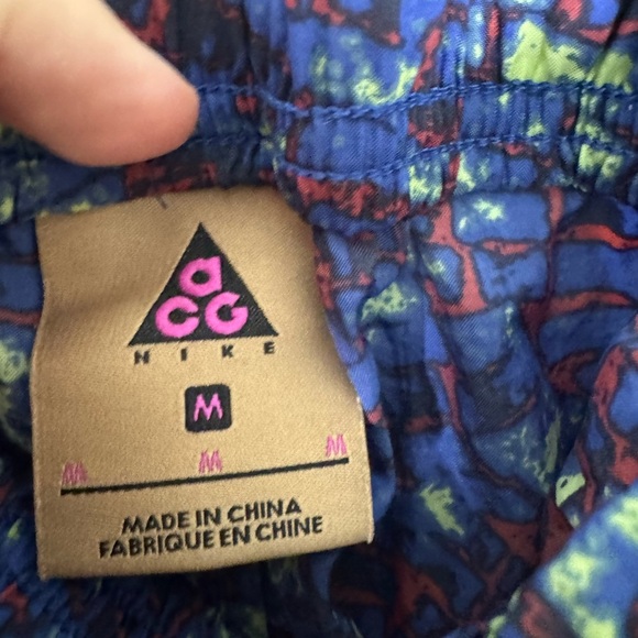 Nike ACG Quick Dry Retro Multicolored Active Shorts Womens Size Medium - Picture 5 of 7